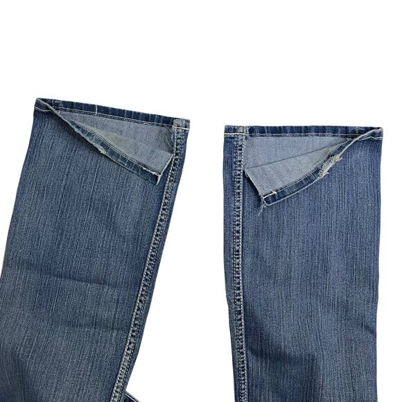 BKE Stella Women’s Jeans Size 25 x 31 Bootcut Distressed Blue Denim Medium Wash - Picture 6 of 12